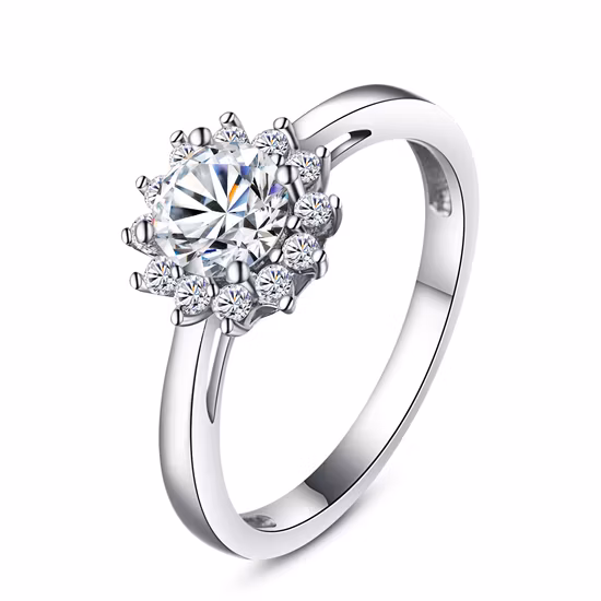 Modischer Ring aus 925er-Sterlingsilber mit edlem CZ-Design für den Großhandel